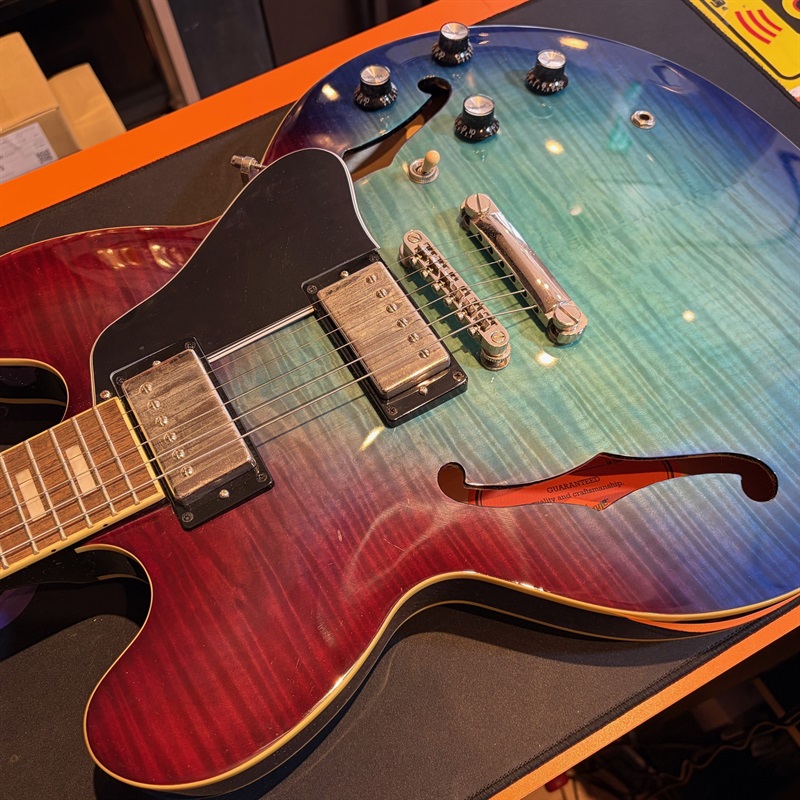 Epiphone ES-335 Figured Blueberry Burstの画像